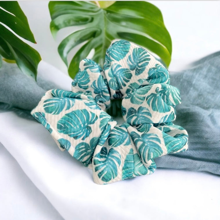 monstera scrunchie