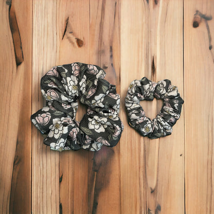 black and white flower scrunchie